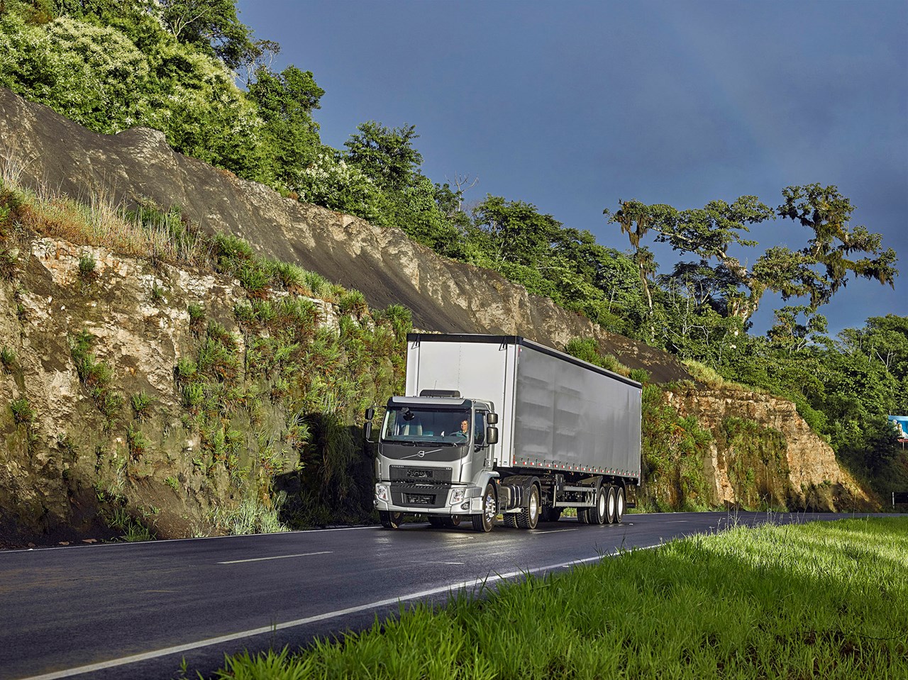 Volvo VM - Nors Caminhões e Ônibus Brasil São Paulo