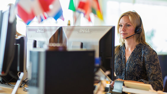 2. VOCÊ ENTRA EM CONTATO COM NOSSO INTERNATIONAL UPTIME CENTRE